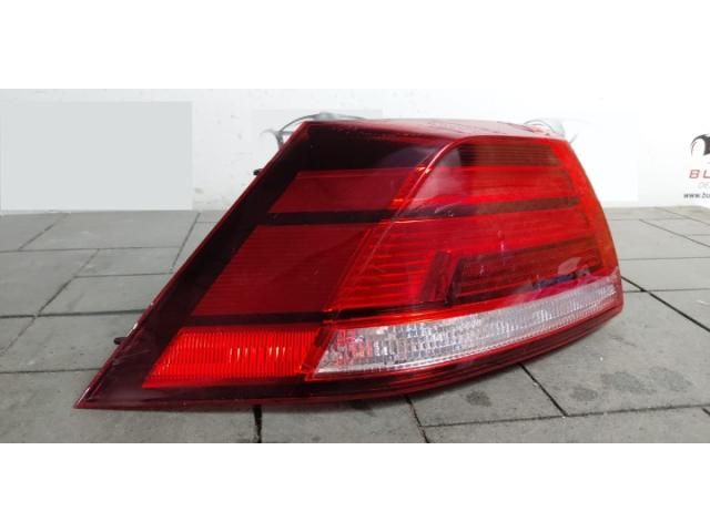 bontott VW GOLF VII Bal Külső Hátsó Lámpa