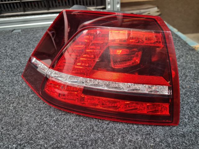 bontott VW GOLF VII Bal Külső Hátsó Lámpa