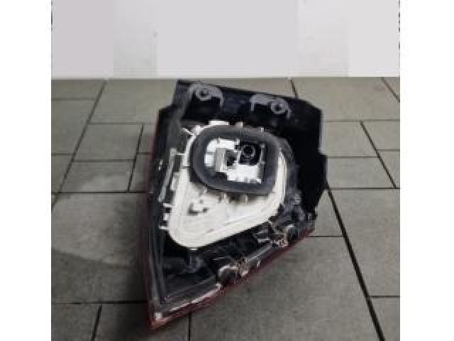 bontott VW GOLF VII Bal Külső Hátsó Lámpa