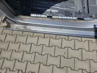 bontott VW GOLF VII Bal Küszöb