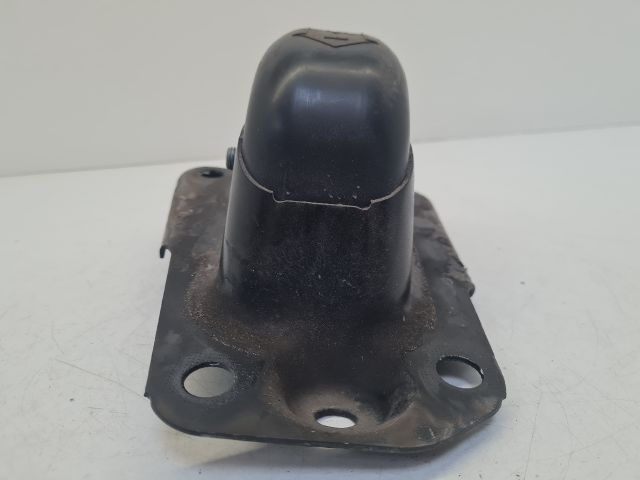 bontott VW GOLF VII Bal Lengőkar Tartó