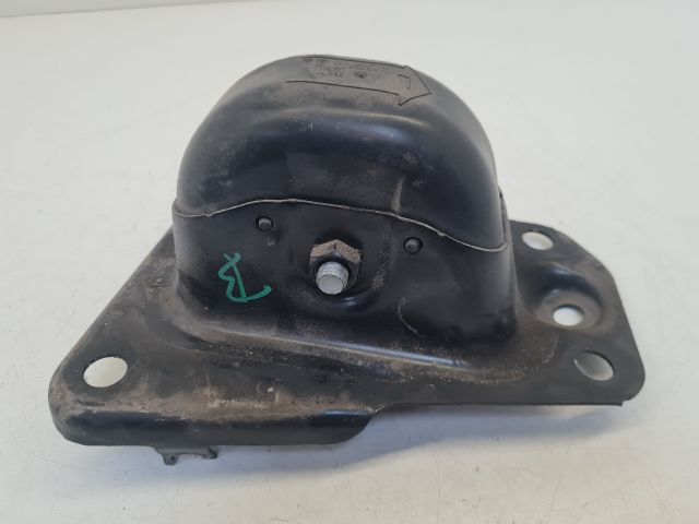 bontott VW GOLF VII Bal Lengőkar Tartó