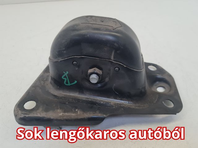 bontott VW GOLF VII Bal Lengőkar Tartó