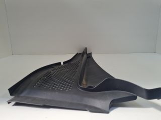 bontott VW GOLF VII Bal Levélrács Záróvég