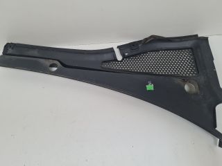 bontott VW GOLF VII Bal Levélrács Záróvég