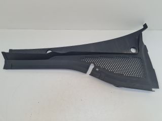 bontott VW GOLF VII Bal Levélrács Záróvég