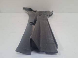 bontott VW GOLF VII Bal Levélrács Záróvég