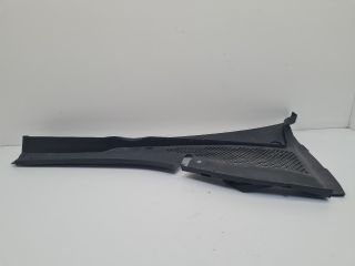 bontott VW GOLF VII Bal Levélrács Záróvég