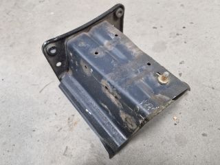 bontott VW GOLF VII Bal Lökhárító Tartó Nyúlványvég