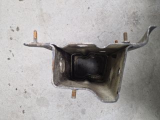 bontott VW GOLF VII Bal Lökhárító Tartó Nyúlványvég