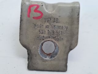 bontott VW GOLF VII Bal Sárvédő Oldaltartó