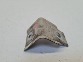 bontott VW GOLF VII Bal Sárvédő Oldaltartó