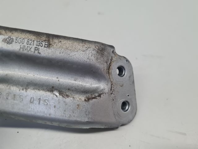 bontott VW GOLF VII Bal Sárvédő Oldaltartó