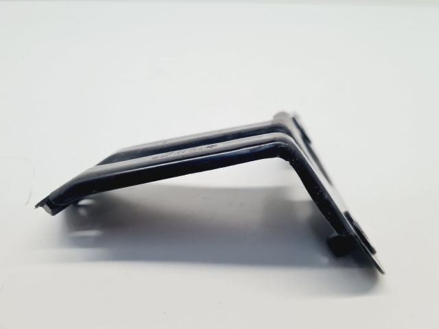 bontott VW GOLF VII Bal Sárvédő Oldaltartó