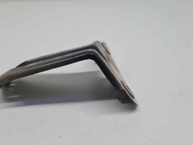 bontott VW GOLF VII Bal Sárvédő Oldaltartó