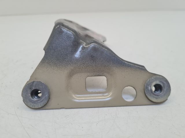 bontott VW GOLF VII Bal Sárvédő Oldaltartó