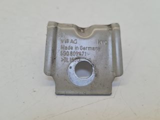 bontott VW GOLF VII Bal Sárvédő Oldaltartó