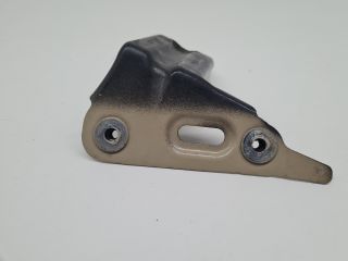 bontott VW GOLF VII Bal Sárvédő Oldaltartó