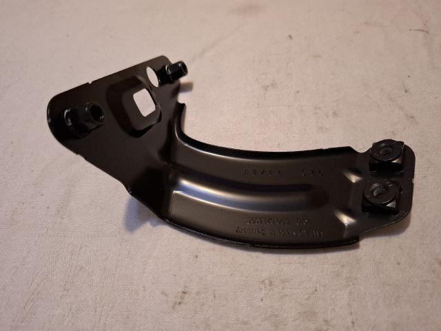 bontott VW GOLF VII Bal Sárvédő Oldaltartó