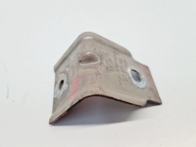 bontott VW GOLF VII Bal Sárvédő Oldaltartó