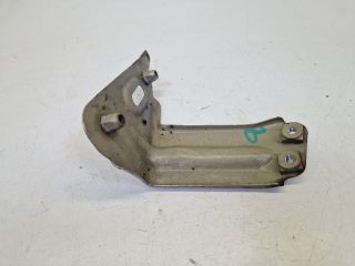 bontott VW GOLF VII Bal Sárvédő Oldaltartó