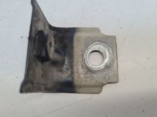 bontott VW GOLF VII Bal Sárvédő Oldaltartó