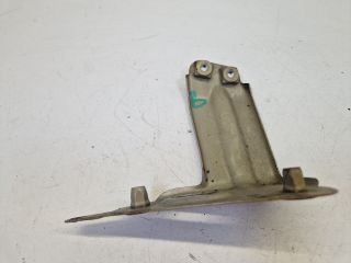 bontott VW GOLF VII Bal Sárvédő Oldaltartó