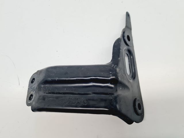 bontott VW GOLF VII Bal Sárvédő Oldaltartó