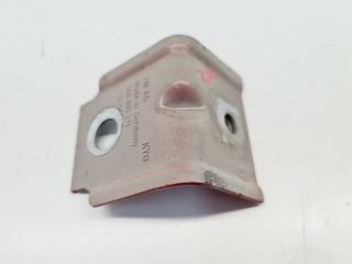 bontott VW GOLF VII Bal Sárvédő Oldaltartó