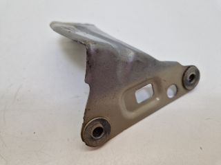 bontott VW GOLF VII Bal Sárvédő Oldaltartó