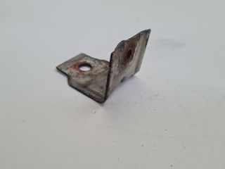 bontott VW GOLF VII Bal Sárvédő Oldaltartó