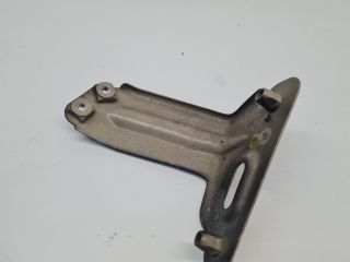 bontott VW GOLF VII Bal Sárvédő Oldaltartó