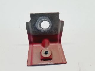 bontott VW GOLF VII Bal Sárvédő Oldaltartó