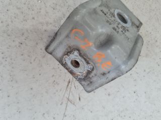 bontott VW GOLF VII Bal Sárvédő Oldaltartó