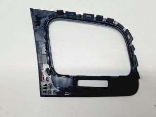 bontott VW GOLF VII Bal Szellőző Keret