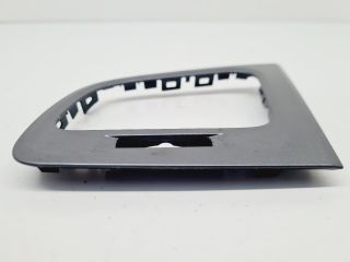 bontott VW GOLF VII Bal Szellőző Keret