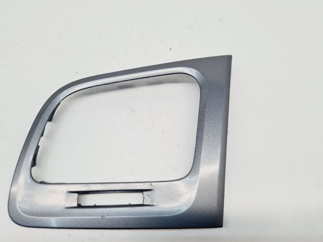 bontott VW GOLF VII Bal Szellőző Keret