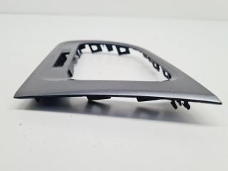 bontott VW GOLF VII Bal Szellőző Keret