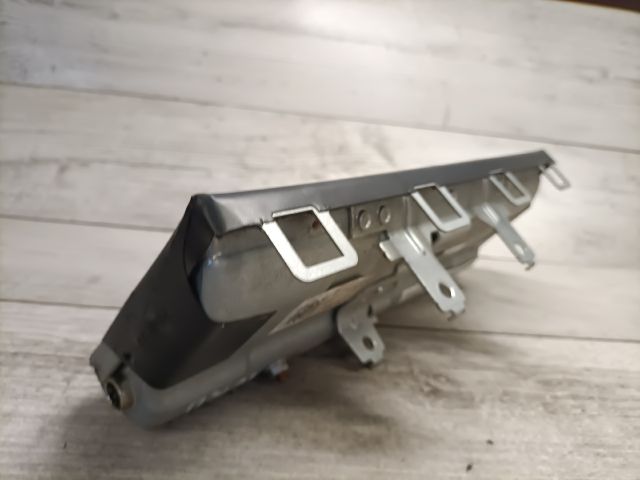 bontott VW GOLF VII Bal Térdlégzsák