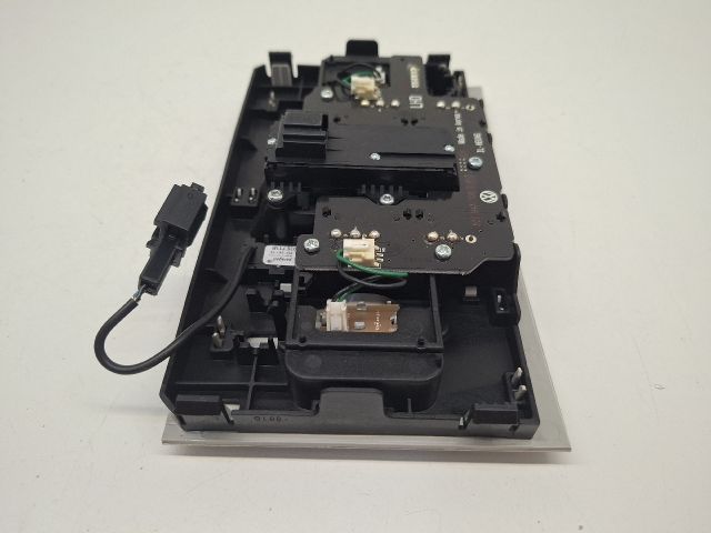 bontott VW GOLF VII Belső Világítás Tetőablak Vezérlővel