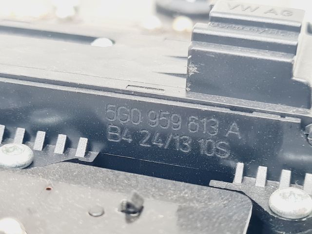 bontott VW GOLF VII Belső Világítás Tetőablak Vezérlővel