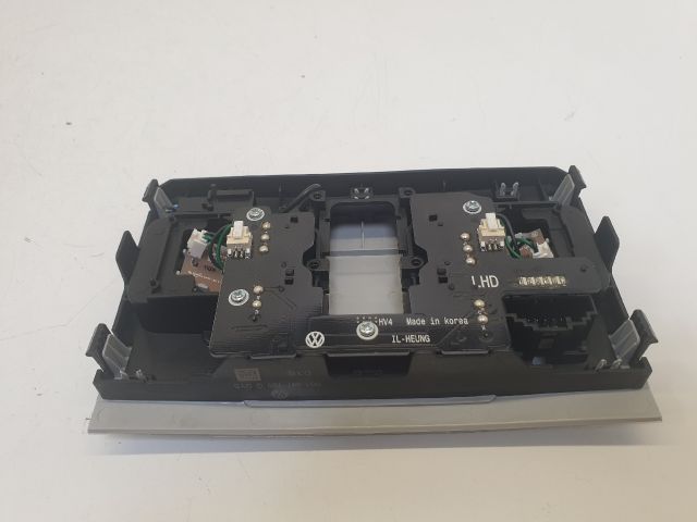 bontott VW GOLF VII Beltér Világítás Első