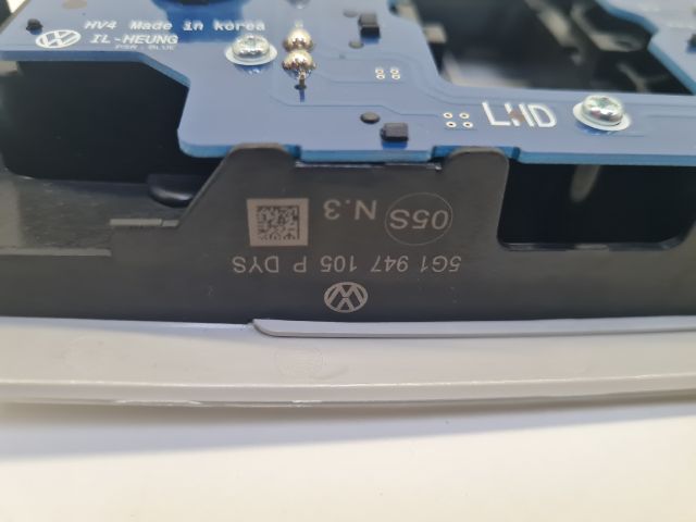 bontott VW GOLF VII Beltér Világítás Első