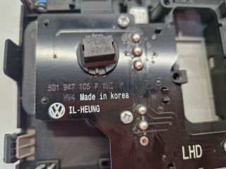 bontott VW GOLF VII Beltér Világítás Első