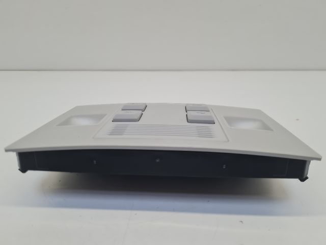 bontott VW GOLF VII Beltér Világítás Első