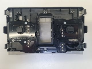 bontott VW GOLF VII Beltér Világítás Első