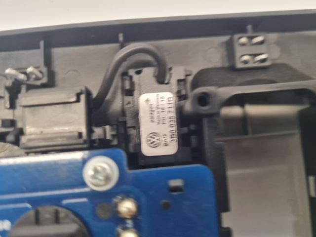 bontott VW GOLF VII Beltér Világítás Első