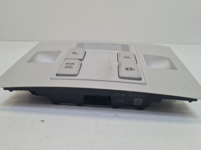 bontott VW GOLF VII Beltér Világítás Első