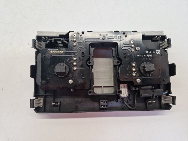 bontott VW GOLF VII Beltér Világítás Első