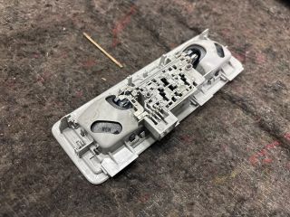 bontott VW GOLF VII Beltér Világítás Hátsó